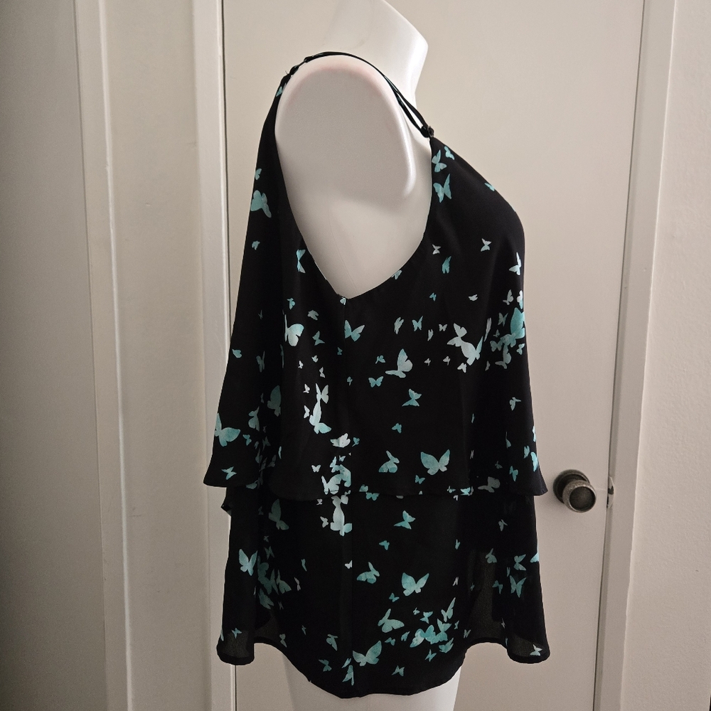 Top by Torrid - Picture 6 of 10